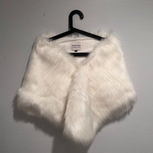 Ivory / White Fur Shawl - Size XS